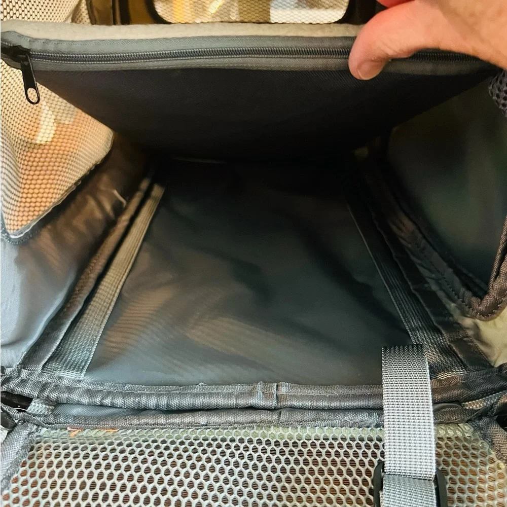 Pawaii Pet Travel Carrier Bag for Cats And Small Animals - Light Green & Gray